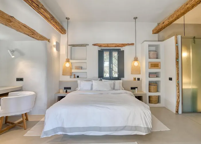 Villa Einzigartige In Paros Mit Jacuzzi Und Strandzugang Mólosz Páru