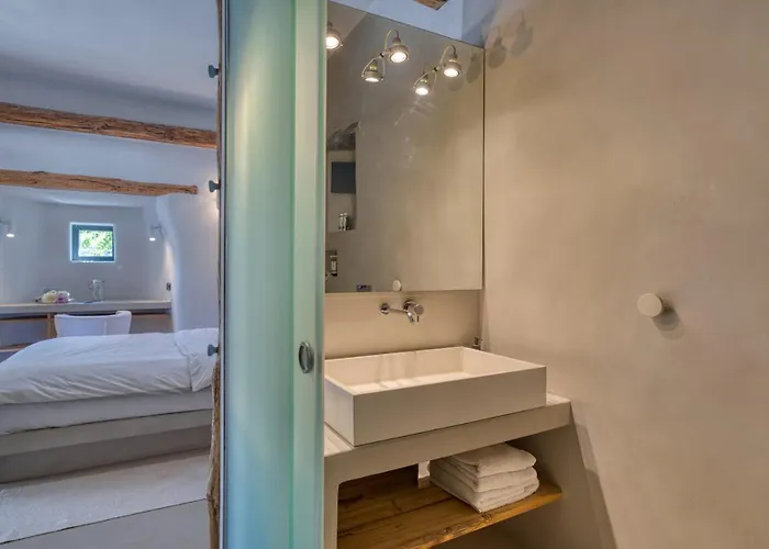 Villa Einzigartige In Paros Mit Jacuzzi Und Strandzugang