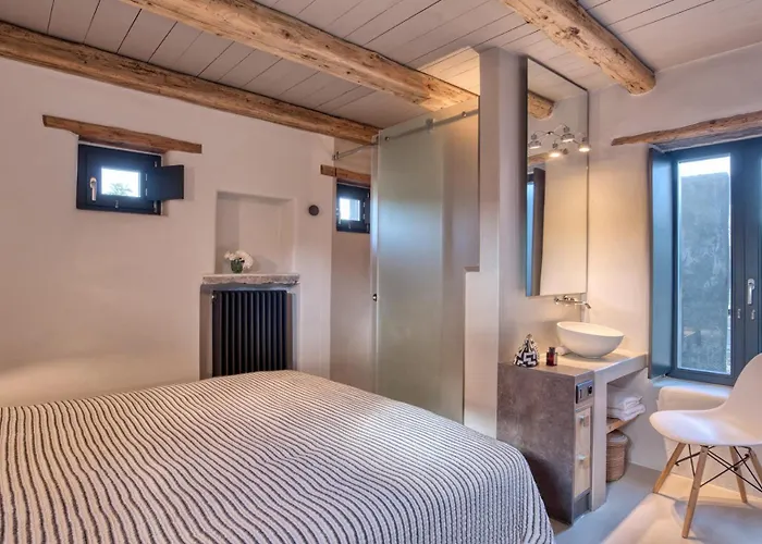 Einzigartige In Paros Mit Jacuzzi Und Strandzugang * Mólosz Páru