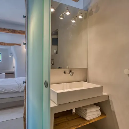 Villa Einzigartige In Paros Mit Jacuzzi Und Strandzugang