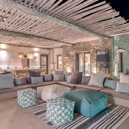 Einzigartige In Paros Mit Jacuzzi Und Strandzugang *