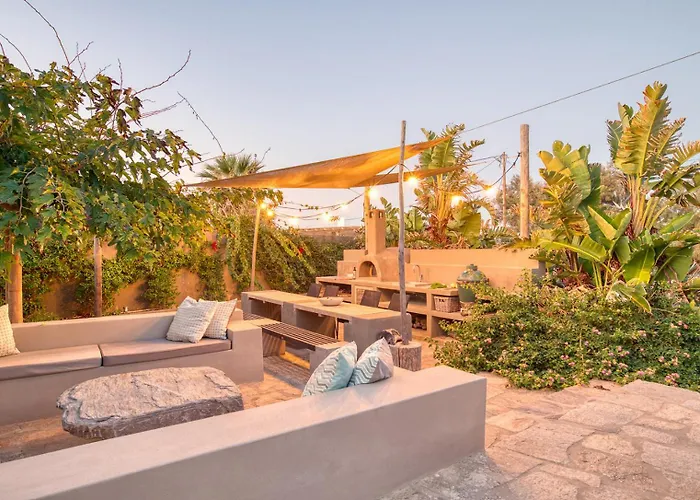 Einzigartige In Paros Mit Jacuzzi Und Strandzugang * Molos (Paros)